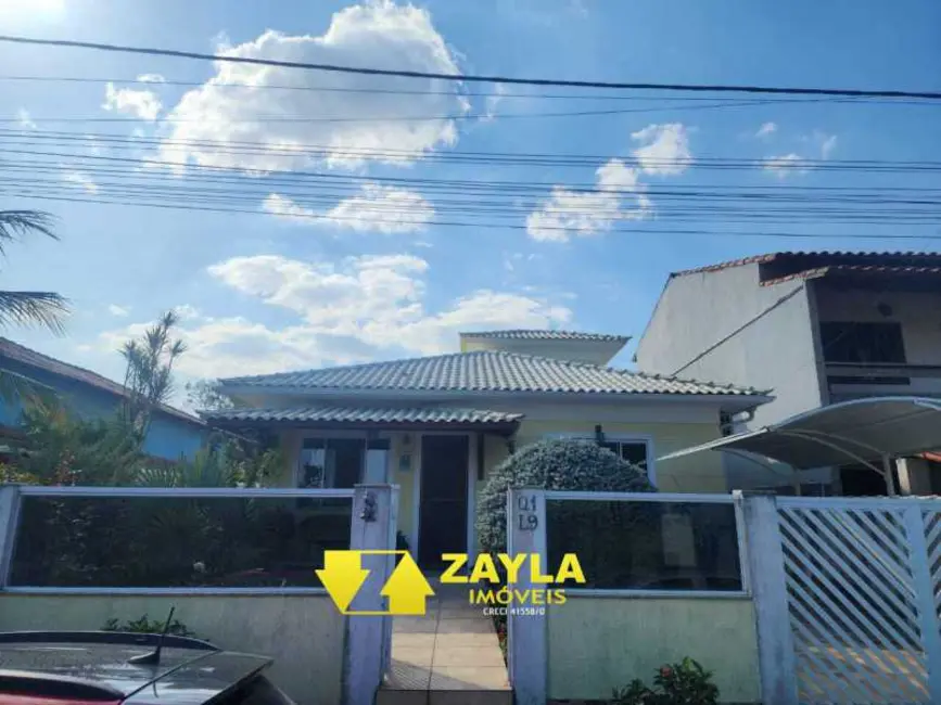 Foto 1 de Casa com 3 quartos à venda em Marica - RJ