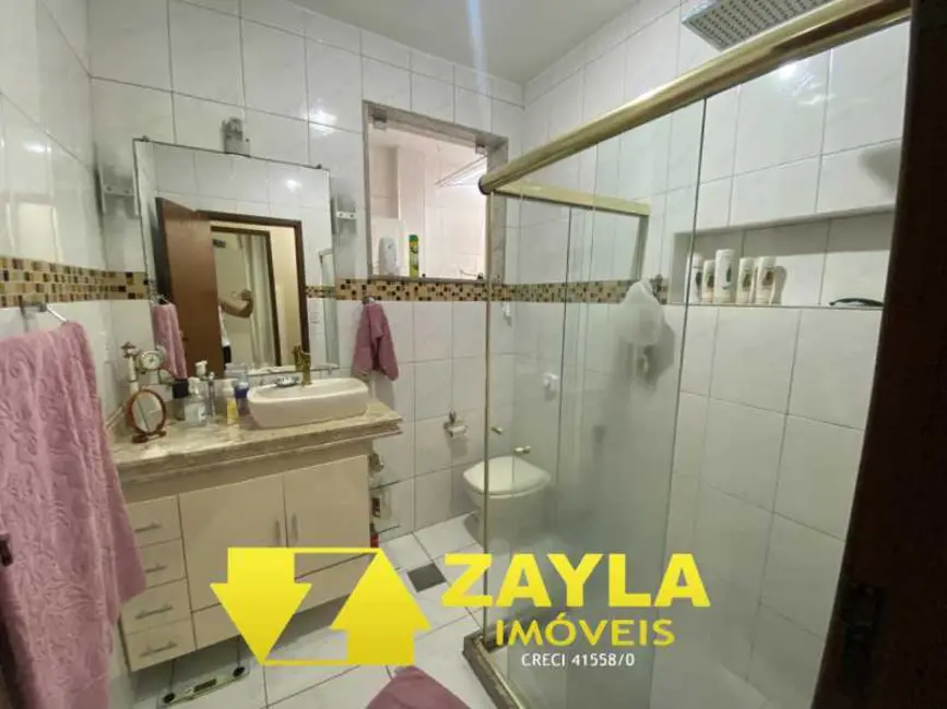 Foto 3 de Casa com 2 quartos à venda, 215m2 em Rio De Janeiro - RJ