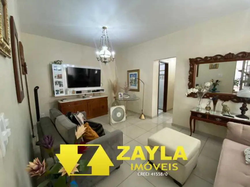 Foto 1 de Casa com 2 quartos à venda, 215m2 em Rio De Janeiro - RJ