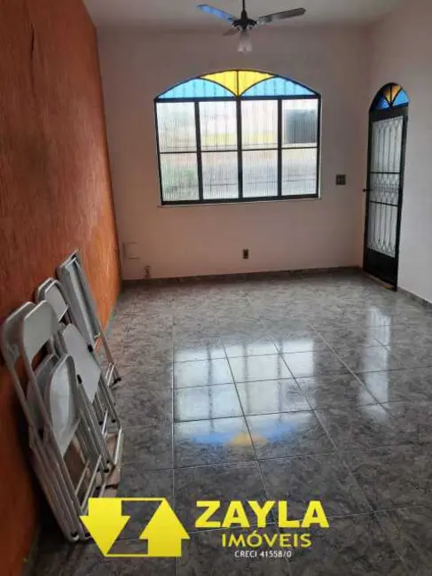 Foto 2 de Casa com 3 quartos à venda, 147m2 em Sao Goncalo - RJ