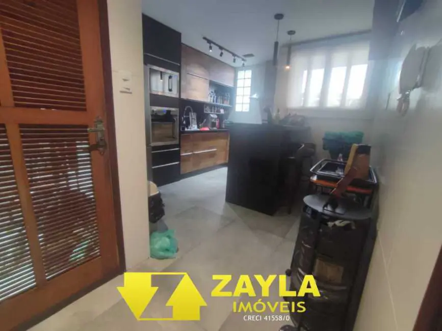 Casa com 4 quartos à venda, 104m2 em Rio De Janeiro - RJ - imagem 9 Foto 9 de Casa com 4 quartos à venda, 104m2 em Rio De Janeiro - RJ