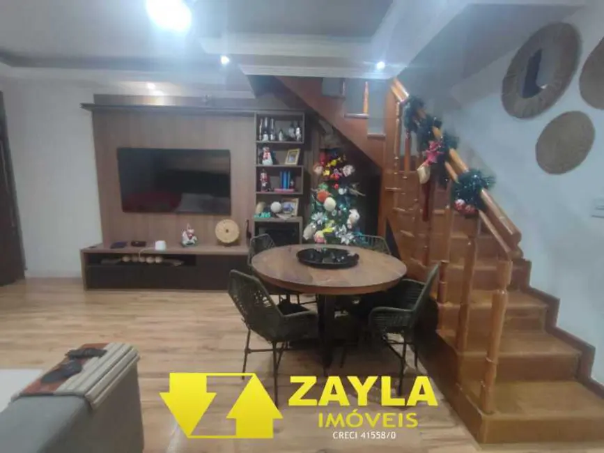 Foto 2 de Casa com 4 quartos à venda, 104m2 em Rio De Janeiro - RJ