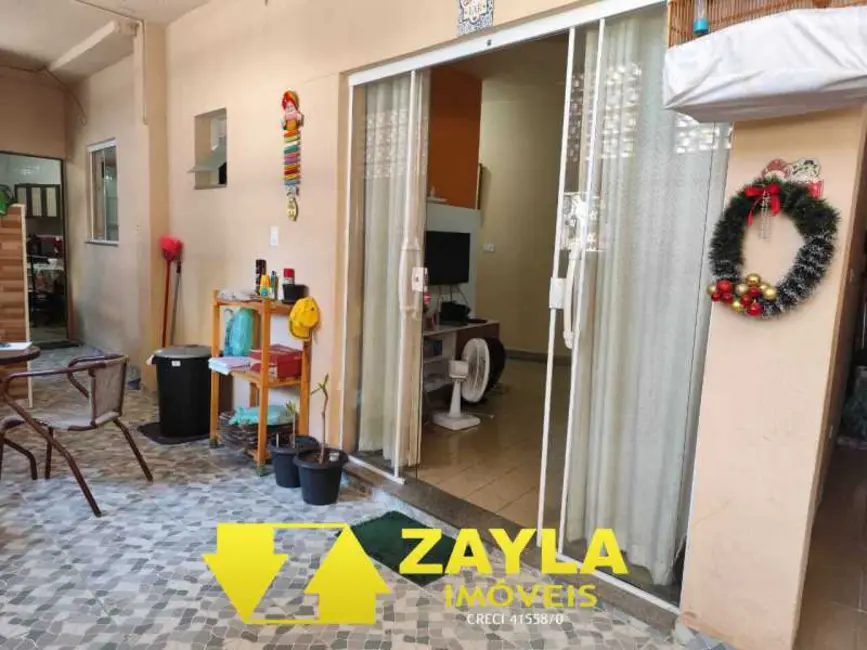 Foto 2 de Casa com 2 quartos à venda, 75m2 em Rio De Janeiro - RJ