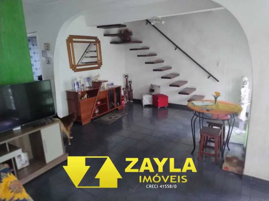 Foto 2 de Casa de Condomínio com 4 quartos à venda, 150m2 em Rio De Janeiro - RJ