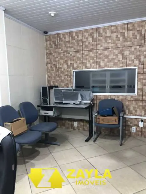 Armazém / Galpão à venda, 360m2 em Rio De Janeiro - RJ - imagem 8 Foto 8 de Armazém / Galpão à venda, 360m2 em Rio De Janeiro - RJ