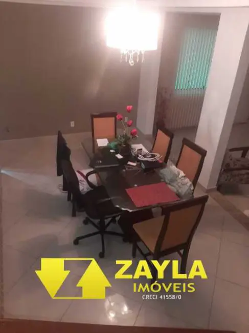 Casa de Condomínio com 4 quartos para alugar, 60m2 em Rio De Janeiro - RJ - imagem 6 Foto 6 de Casa de Condomínio com 4 quartos para alugar, 60m2 em Rio De Janeiro - RJ