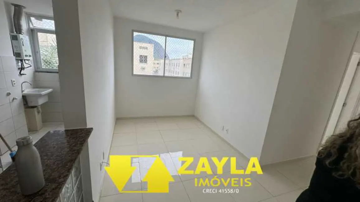 Foto 2 de Apartamento com 2 quartos à venda, 47m2 em Rio De Janeiro - RJ