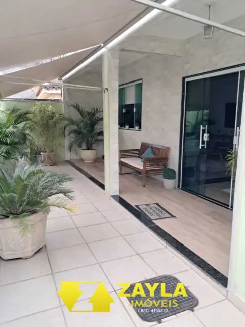 Foto 1 de Casa com 3 quartos à venda, 137m2 em Sao Goncalo - RJ