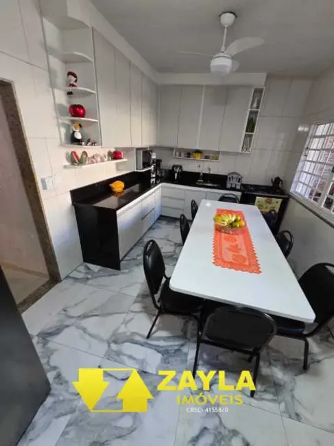 Casa com 5 quartos à venda, 200m2 em Rio De Janeiro - RJ - imagem 9 Foto 9 de Casa com 5 quartos à venda, 200m2 em Rio De Janeiro - RJ