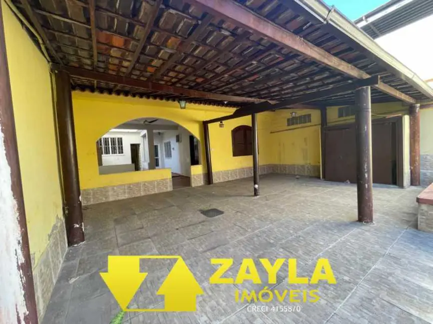 Foto 2 de Casa com 4 quartos à venda, 213m2 em Rio De Janeiro - RJ