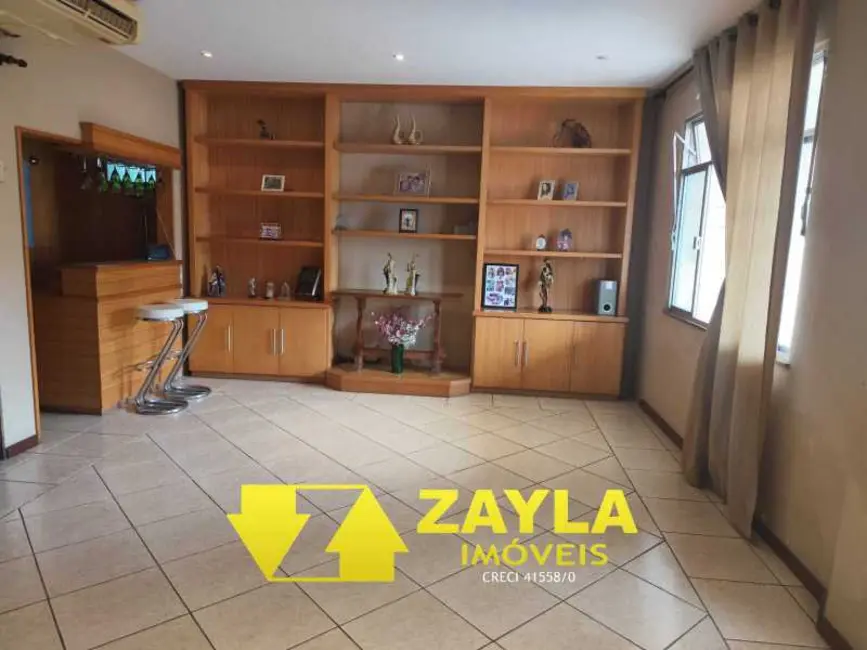 Casa com 3 quartos à venda, 120m2 em Rio De Janeiro - RJ - imagem 2 Foto 2 de Casa com 3 quartos à venda, 120m2 em Rio De Janeiro - RJ