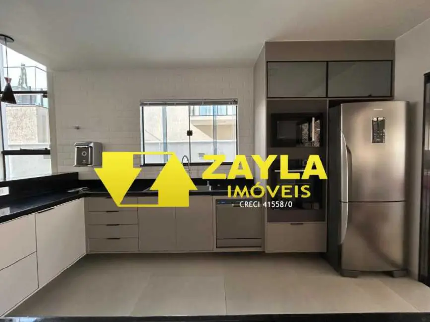 Foto 6 de Casa de Condomínio com 3 quartos à venda, 196m2 em Marica - RJ