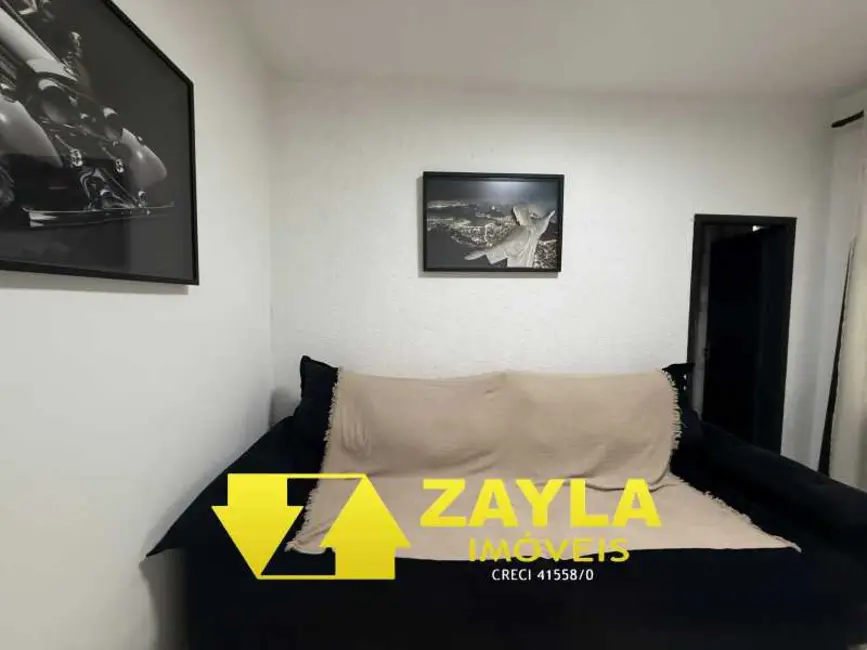Casa com 2 quartos à venda, 60m2 em Rio De Janeiro - RJ - imagem 5 Foto 5 de Casa com 2 quartos à venda, 60m2 em Rio De Janeiro - RJ