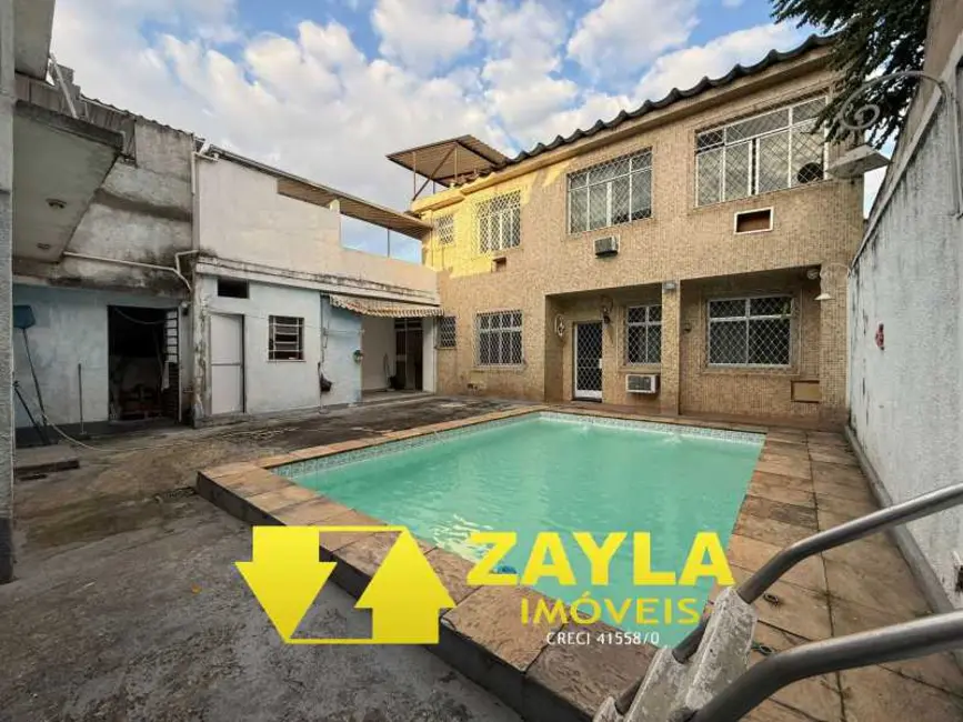 Casa com 2 quartos à venda, 60m2 em Rio De Janeiro - RJ - imagem 1 Foto 1 de Casa com 2 quartos à venda, 60m2 em Rio De Janeiro - RJ