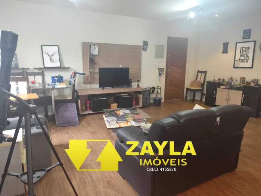 Foto 3 de Casa com 2 quartos à venda, 104m2 em Rio De Janeiro - RJ