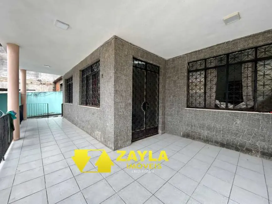 Foto 2 de Casa com 2 quartos à venda, 140m2 em Rio De Janeiro - RJ