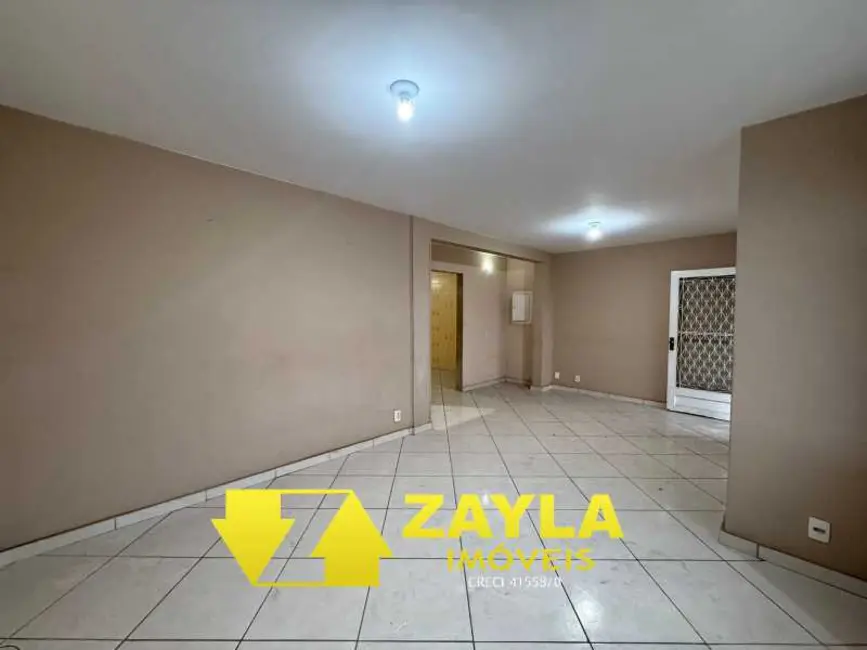 Casa com 6 quartos à venda, 225m2 em Rio De Janeiro - RJ - imagem 4 Foto 4 de Casa com 6 quartos à venda, 225m2 em Rio De Janeiro - RJ