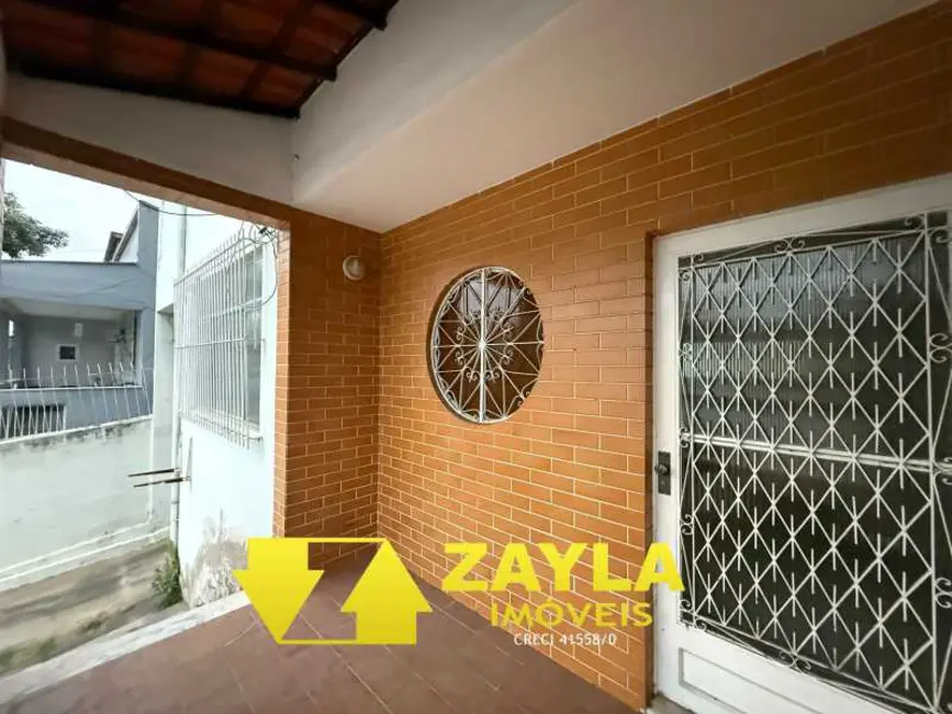 Casa com 6 quartos à venda, 225m2 em Rio De Janeiro - RJ - imagem 2 Foto 2 de Casa com 6 quartos à venda, 225m2 em Rio De Janeiro - RJ