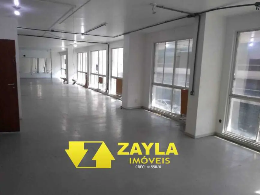 Foto 4 de Casa Comercial à venda, 215m2 em Rio De Janeiro - RJ
