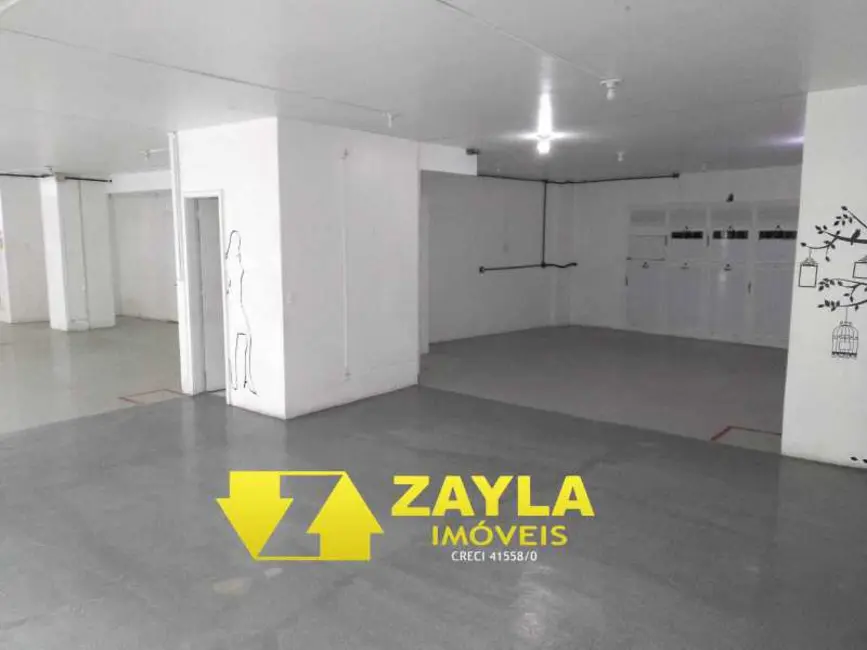 Foto 2 de Casa Comercial à venda, 215m2 em Rio De Janeiro - RJ