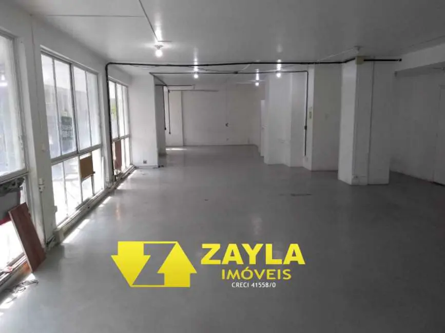 Foto 3 de Casa Comercial à venda, 215m2 em Rio De Janeiro - RJ