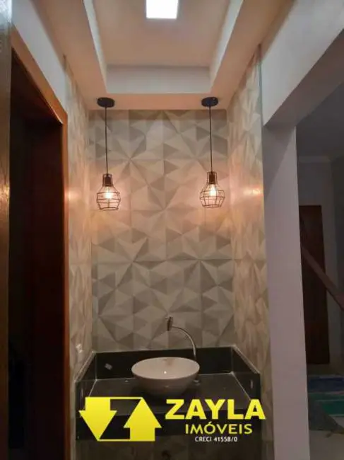 Casa de Condomínio com 3 quartos à venda, 184m2 em Sao Pedro Da Aldeia - RJ - imagem 8 Foto 8 de Casa de Condomínio com 3 quartos à venda, 184m2 em Sao Pedro Da Aldeia - RJ