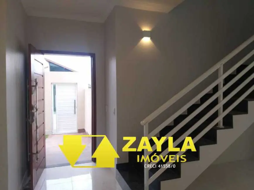 Casa de Condomínio com 3 quartos à venda, 184m2 em Sao Pedro Da Aldeia - RJ - imagem 6 Foto 6 de Casa de Condomínio com 3 quartos à venda, 184m2 em Sao Pedro Da Aldeia - RJ