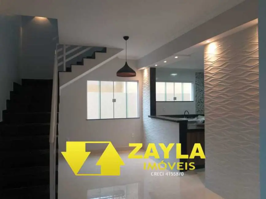 Casa de Condomínio com 3 quartos à venda, 184m2 em Sao Pedro Da Aldeia - RJ - imagem 5 Foto 5 de Casa de Condomínio com 3 quartos à venda, 184m2 em Sao Pedro Da Aldeia - RJ