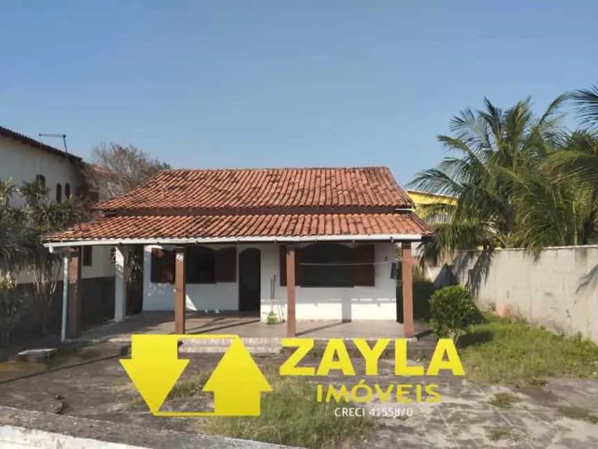 Foto 2 de Casa com 2 quartos à venda, 86m2 em Saquarema - RJ