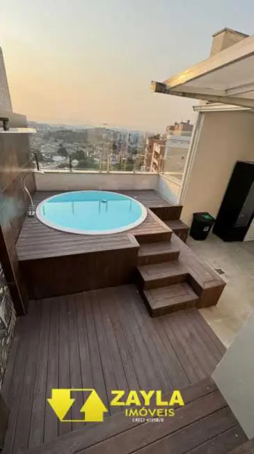 Cobertura com 3 quartos para alugar em Rio De Janeiro - RJ - imagem 3 Foto 3 de Cobertura com 3 quartos para alugar em Rio De Janeiro - RJ