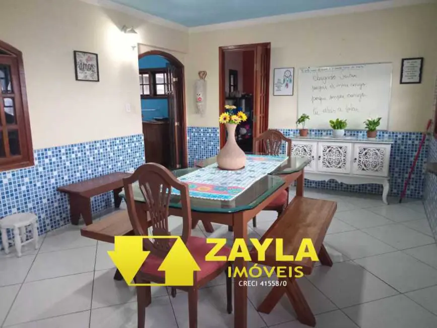 Casa com 4 quartos à venda, 242m2 em Rio De Janeiro - RJ - imagem 1 Foto 1 de Casa com 4 quartos à venda, 242m2 em Rio De Janeiro - RJ