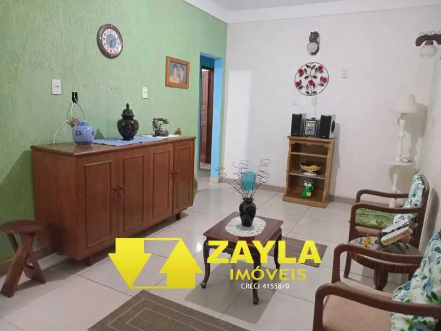 Casa com 4 quartos à venda, 242m2 em Rio De Janeiro - RJ - imagem 2 Foto 2 de Casa com 4 quartos à venda, 242m2 em Rio De Janeiro - RJ