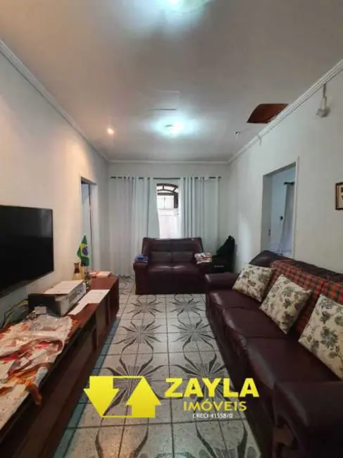 Casa com 2 quartos à venda, 185m2 em Rio De Janeiro - RJ - imagem 2 Foto 2 de Casa com 2 quartos à venda, 185m2 em Rio De Janeiro - RJ