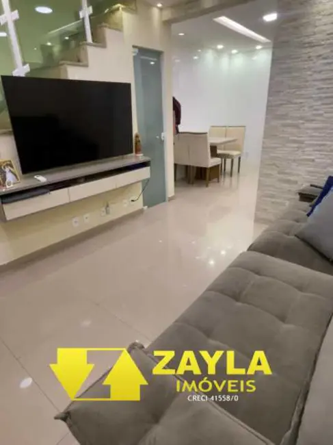 Foto 2 de Casa de Condomínio com 2 quartos à venda, 56m2 em Rio De Janeiro - RJ