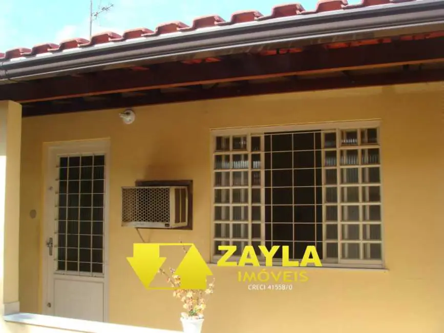 Casa com 3 quartos à venda, 50m2 em Rio De Janeiro - RJ - imagem 3 Foto 3 de Casa com 3 quartos à venda, 50m2 em Rio De Janeiro - RJ
