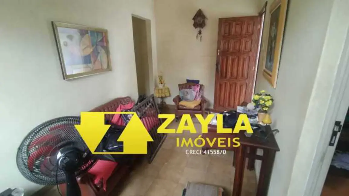 Foto 2 de Casa com 2 quartos à venda, 180m2 em Rio De Janeiro - RJ