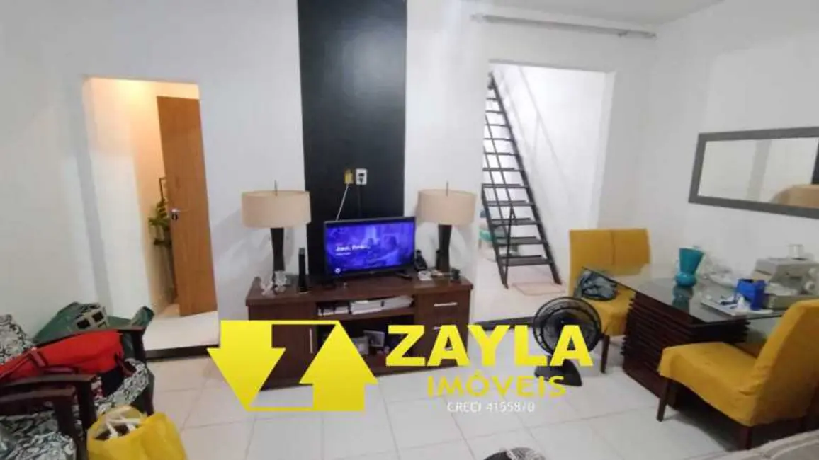 Foto 3 de Casa de Vila com 2 quartos à venda, 65m2 em Rio De Janeiro - RJ
