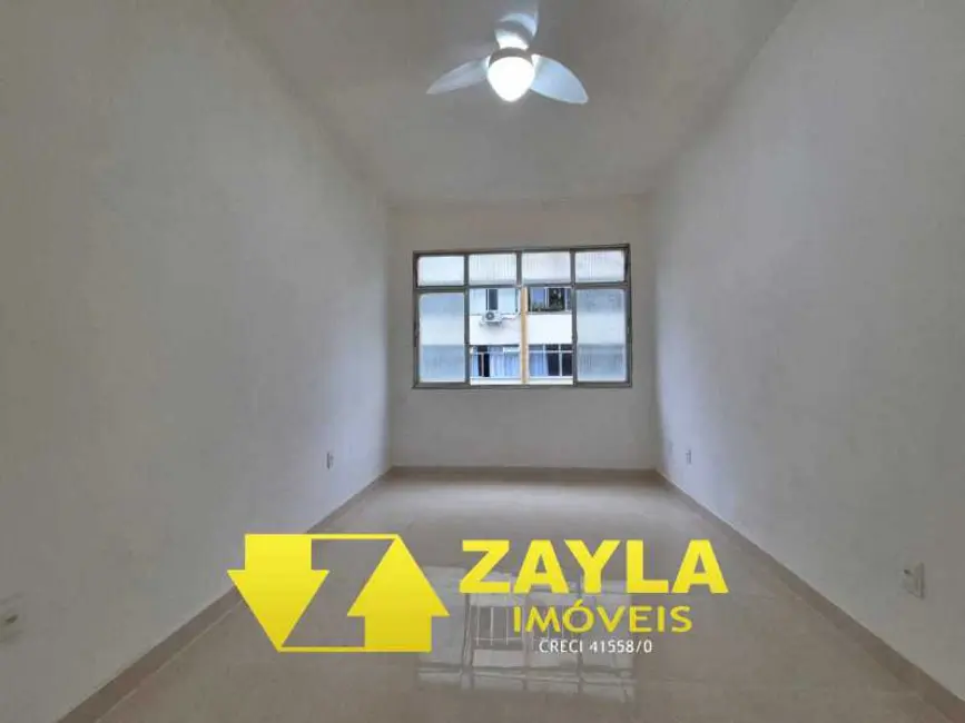 Foto 1 de Kitnet com 1 quarto à venda, 27m2 em Rio De Janeiro - RJ