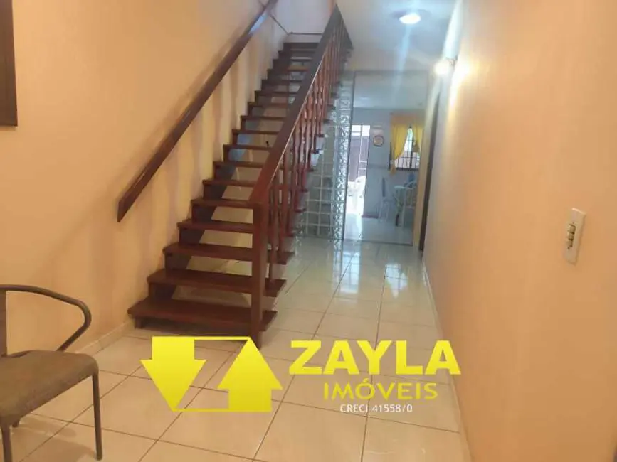 Casa com 3 quartos à venda, 200m2 em Rio De Janeiro - RJ - imagem 5 Foto 5 de Casa com 3 quartos à venda, 200m2 em Rio De Janeiro - RJ