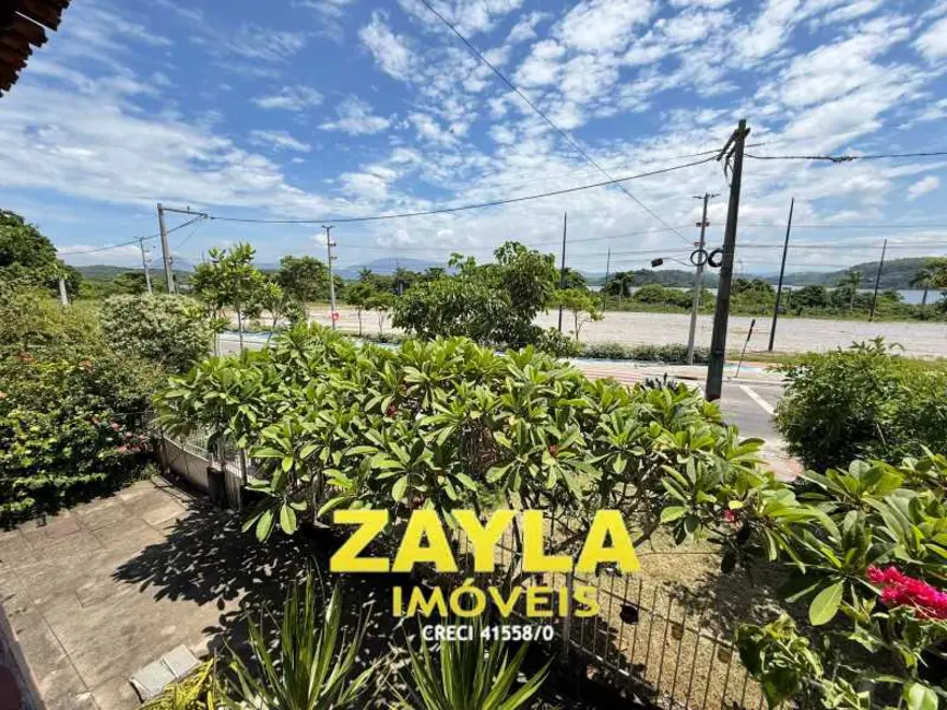 Foto 7 de Casa com 6 quartos à venda, 360m2 em Marica - RJ