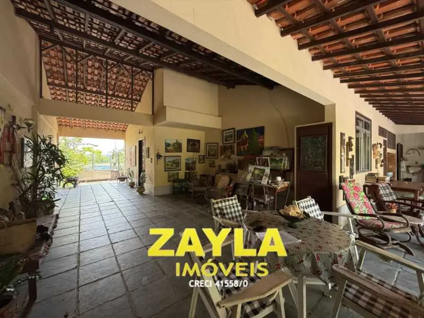 Foto 3 de Casa com 6 quartos à venda, 360m2 em Marica - RJ