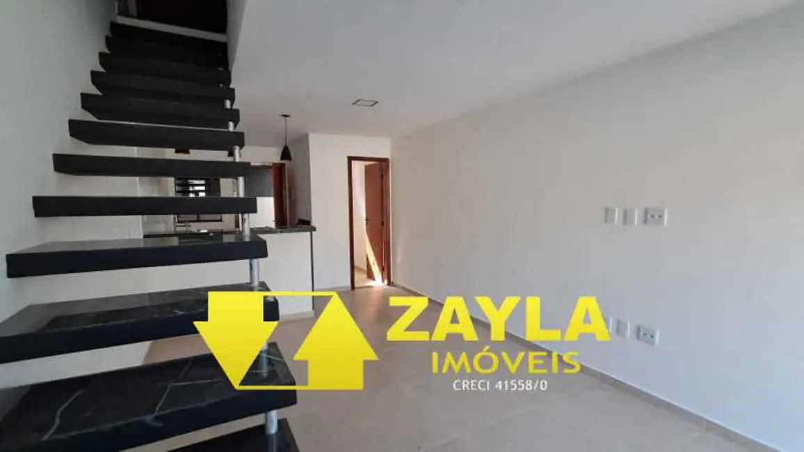 Foto 3 de Casa com 2 quartos à venda, 68m2 em Sao Goncalo - RJ