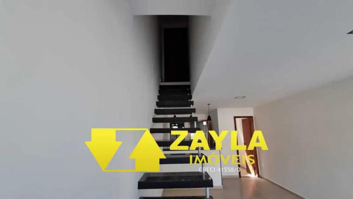 Foto 5 de Casa com 2 quartos à venda, 68m2 em Sao Goncalo - RJ