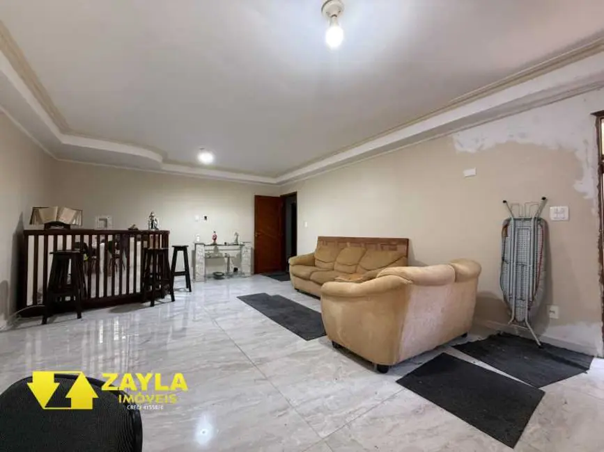 Foto 3 de Casa com 3 quartos à venda, 240m2 em Rio De Janeiro - RJ