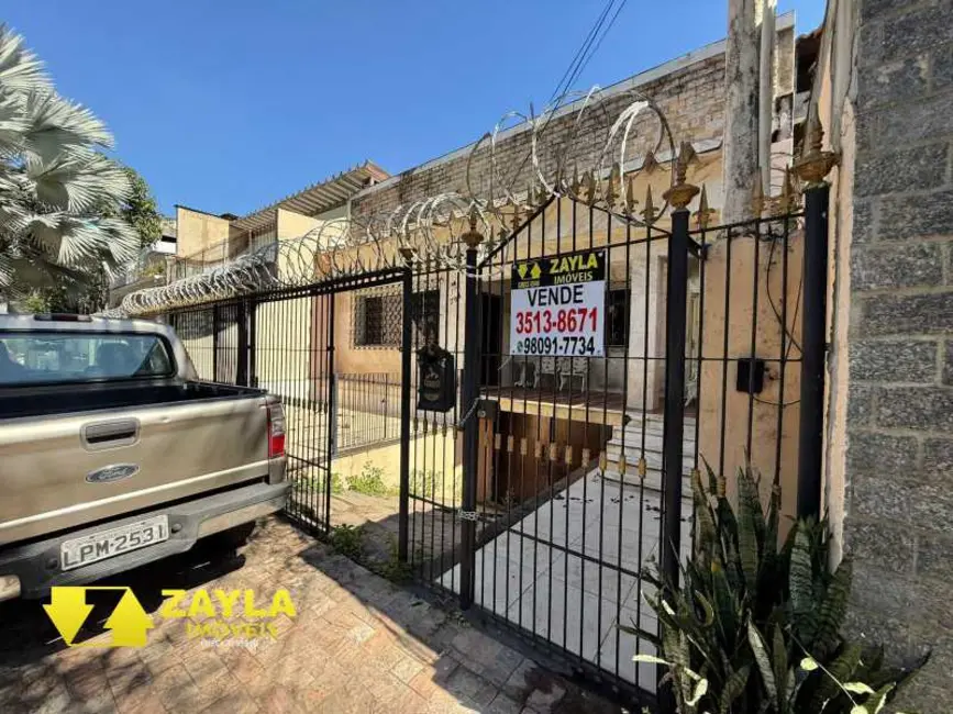 Foto 1 de Casa com 3 quartos à venda, 240m2 em Rio De Janeiro - RJ