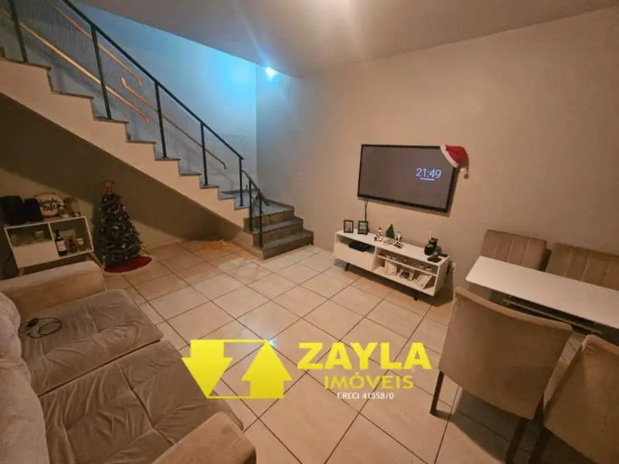 Foto 1 de Casa de Condomínio com 2 quartos à venda, 88m2 em Rio De Janeiro - RJ