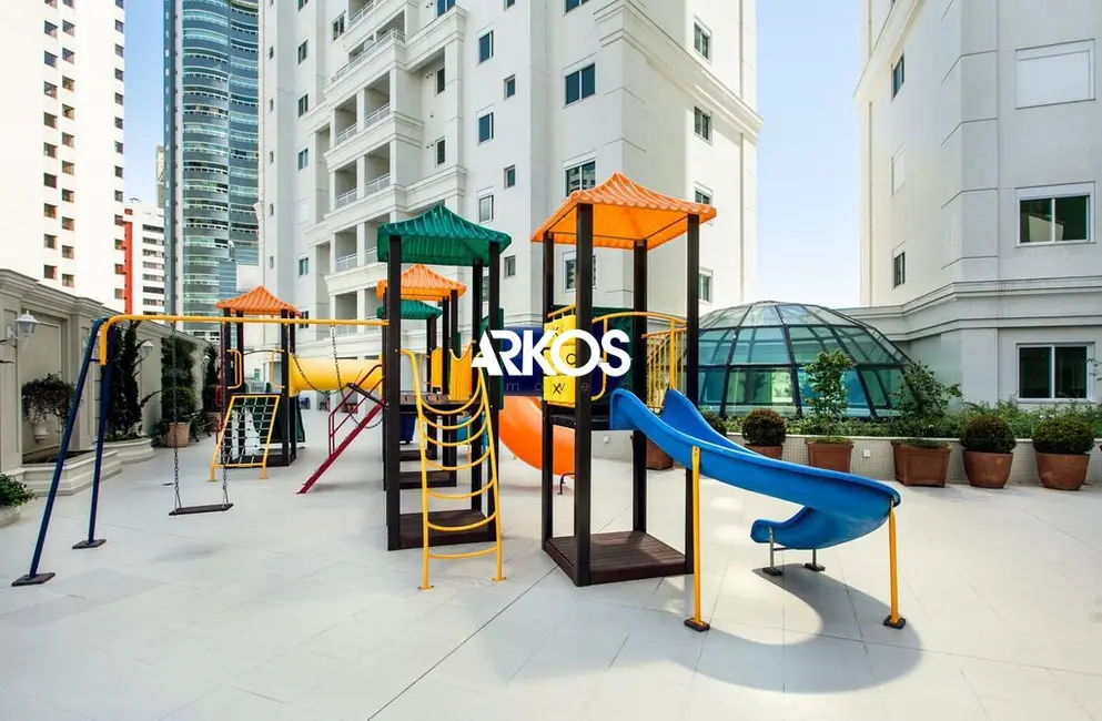 Foto 3 de Sala Comercial com 1 quarto à venda, 108m2 em Centro, Balneario Camboriu - SC