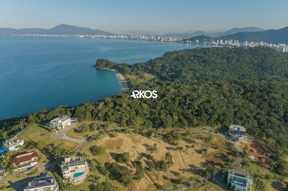 Foto 5 de Terreno / Lote à venda, 490m2 em Itapema - SC