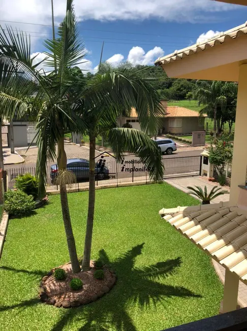 Casa com 3 quartos à venda, 250m2 em Teutonia - RS - imagem 4 Foto 4 de Casa com 3 quartos à venda, 250m2 em Teutonia - RS