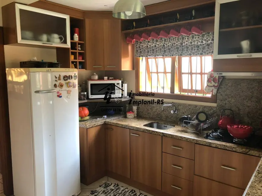 Casa com 3 quartos à venda, 250m2 em Teutonia - RS - imagem 8 Foto 8 de Casa com 3 quartos à venda, 250m2 em Teutonia - RS